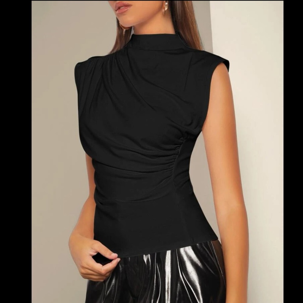 Mock Neck Ruched Tank Top - Picture 3 of 6